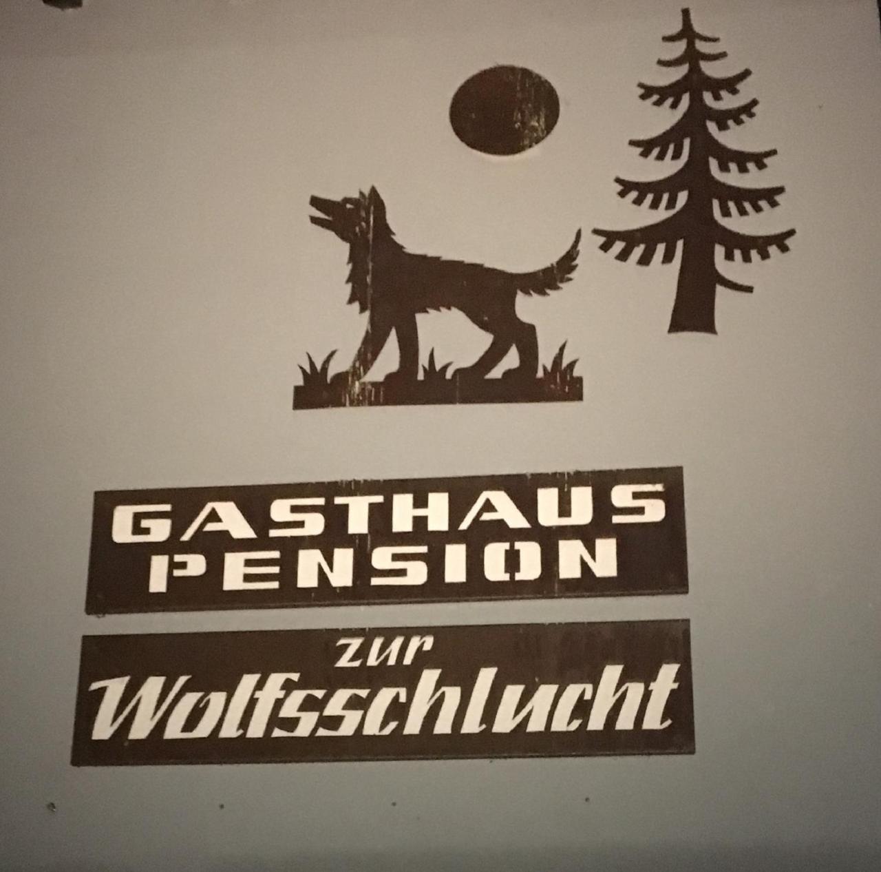 Gasthaus Zur Wolfsschlucht Hotel Sugenheim Bagian luar foto