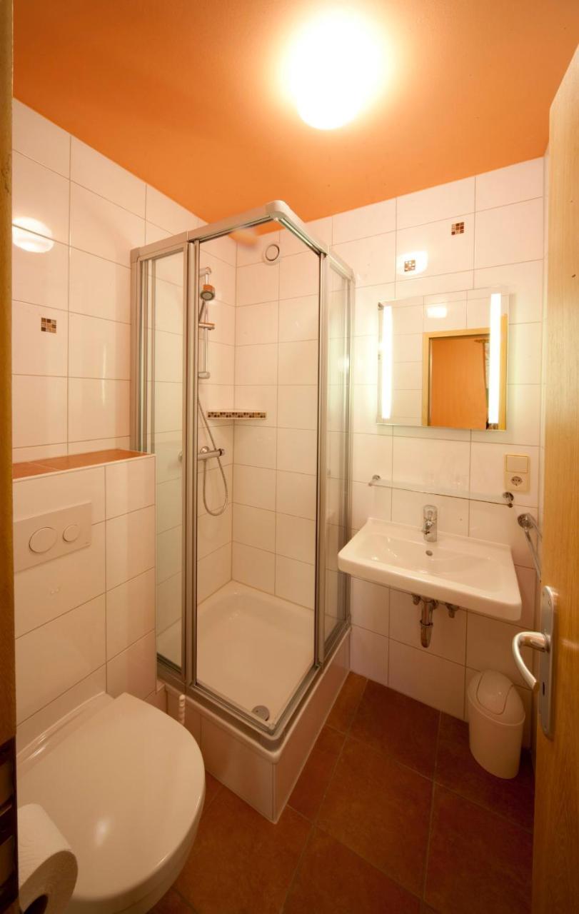 Gasthaus Zur Wolfsschlucht Hotel Sugenheim Bagian luar foto